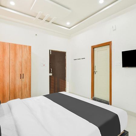 Super Townhouse Kokapet Formerly Aarian Tej Nilayam Gundipet 外观 照片