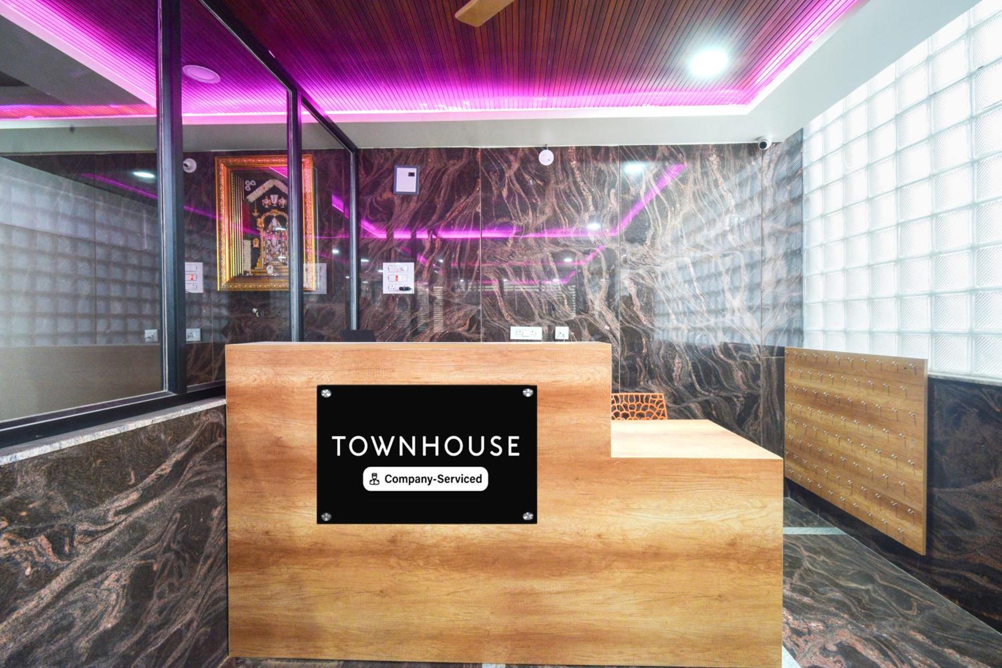 Super Townhouse Kokapet Formerly Aarian Tej Nilayam Gundipet 外观 照片