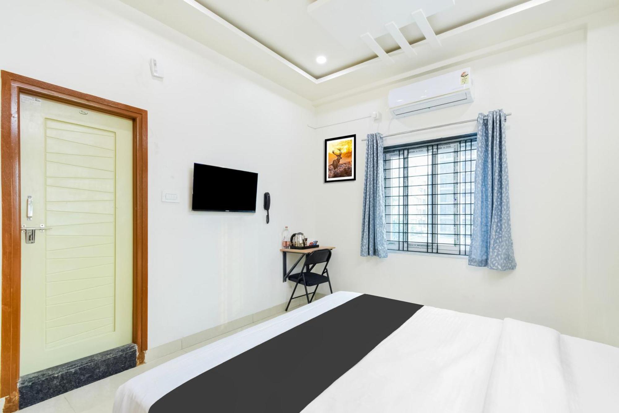 Super Townhouse Kokapet Formerly Aarian Tej Nilayam Gundipet 外观 照片